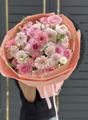 Bó Hoa mix Tone màu hồng nhẹ nhàng