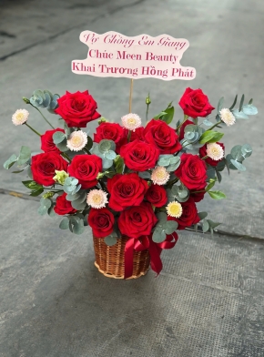 Giỏ Hoa Mix tone đỏ nhỏ xinh