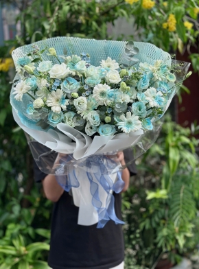 Bó Hoa Mix Siêu Khổng Lồ Tone Trắng Xanh Thanh Lịch