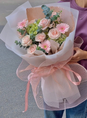 Bó Hoa Cẩm Tú Cầu Mix Hoa Hồng Tone Pastel