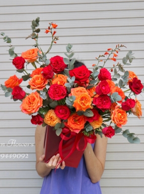 Giỏ Hoa Hồng Tone Đỏ Cam 
