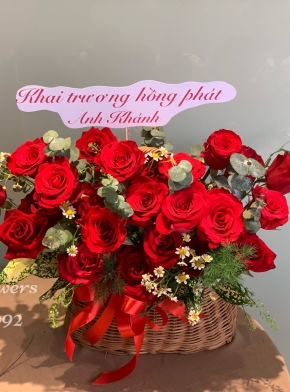 Giỏ Hoa Tone Đỏ Sang Trọng