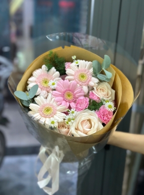Bó Hoa Tone Pastel Nhỏ Xinh