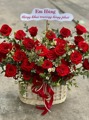 Giỏ Hoa Tone Đỏ